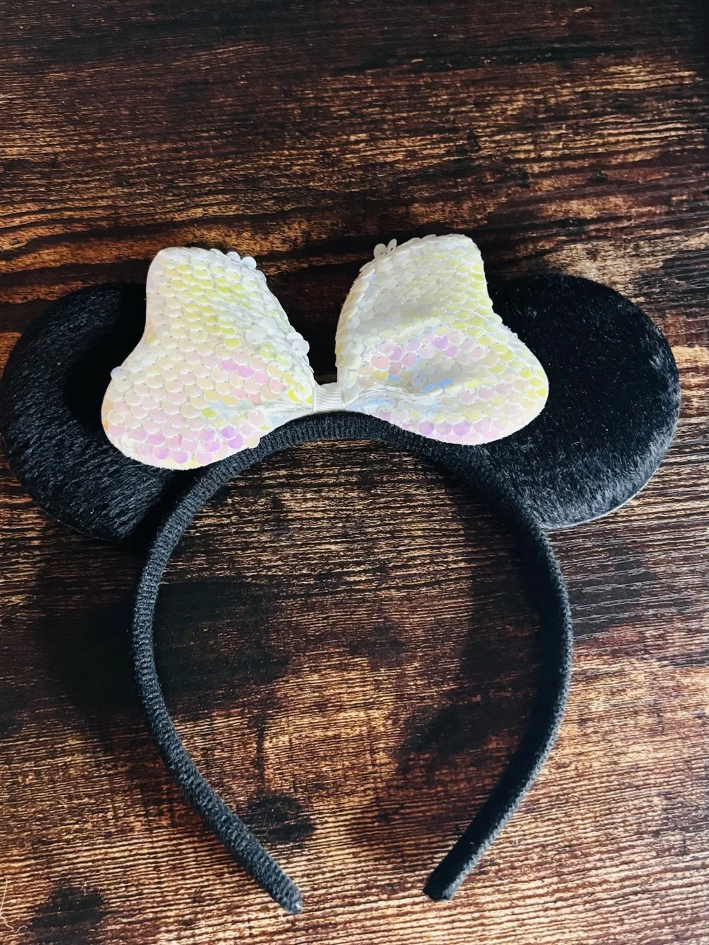Minnie Mouse Style Black Ear Headband with Iridescent Sequin Bow
